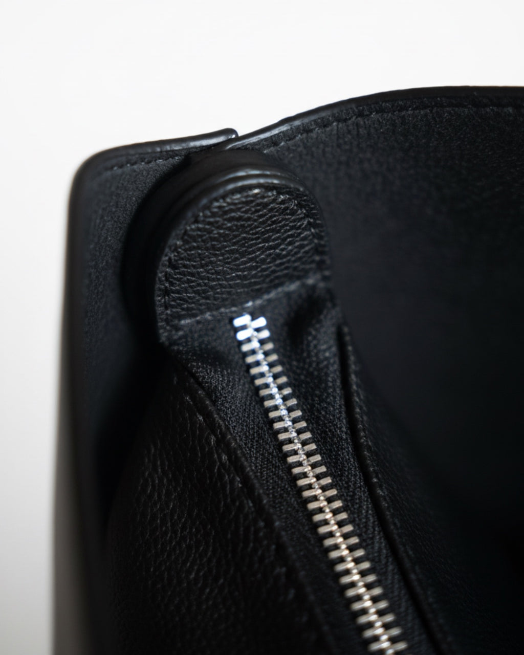 ポルティコニット